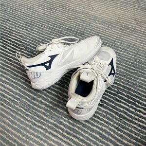 Mizuno Athletic Shoes